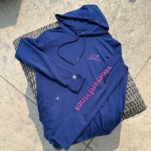 NWOT Vineyard Vines hooded long-sleeve